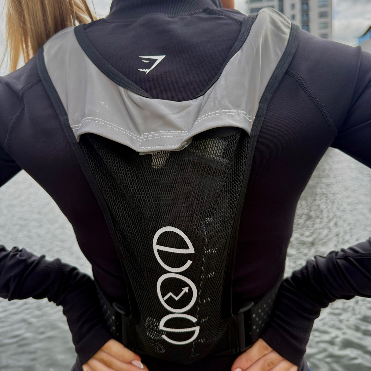 EOS Elite 700ml Water Bladder With Drinking Tube Black #- 53 Degrees North