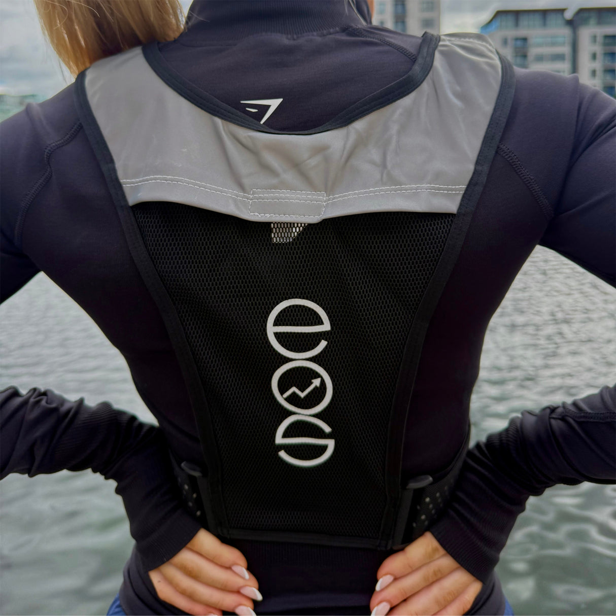 EOS Elite UltraLight 2.0 Running Vest Black-Pink #- 53 Degrees North