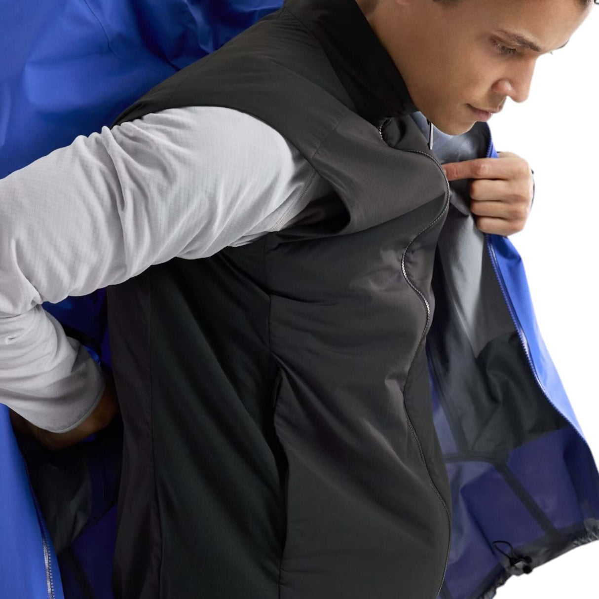 Arc'teryx Men's Atom Vest Black / Small-Black / Medium-Black / Large-Black / X-Large - 53 Degrees North