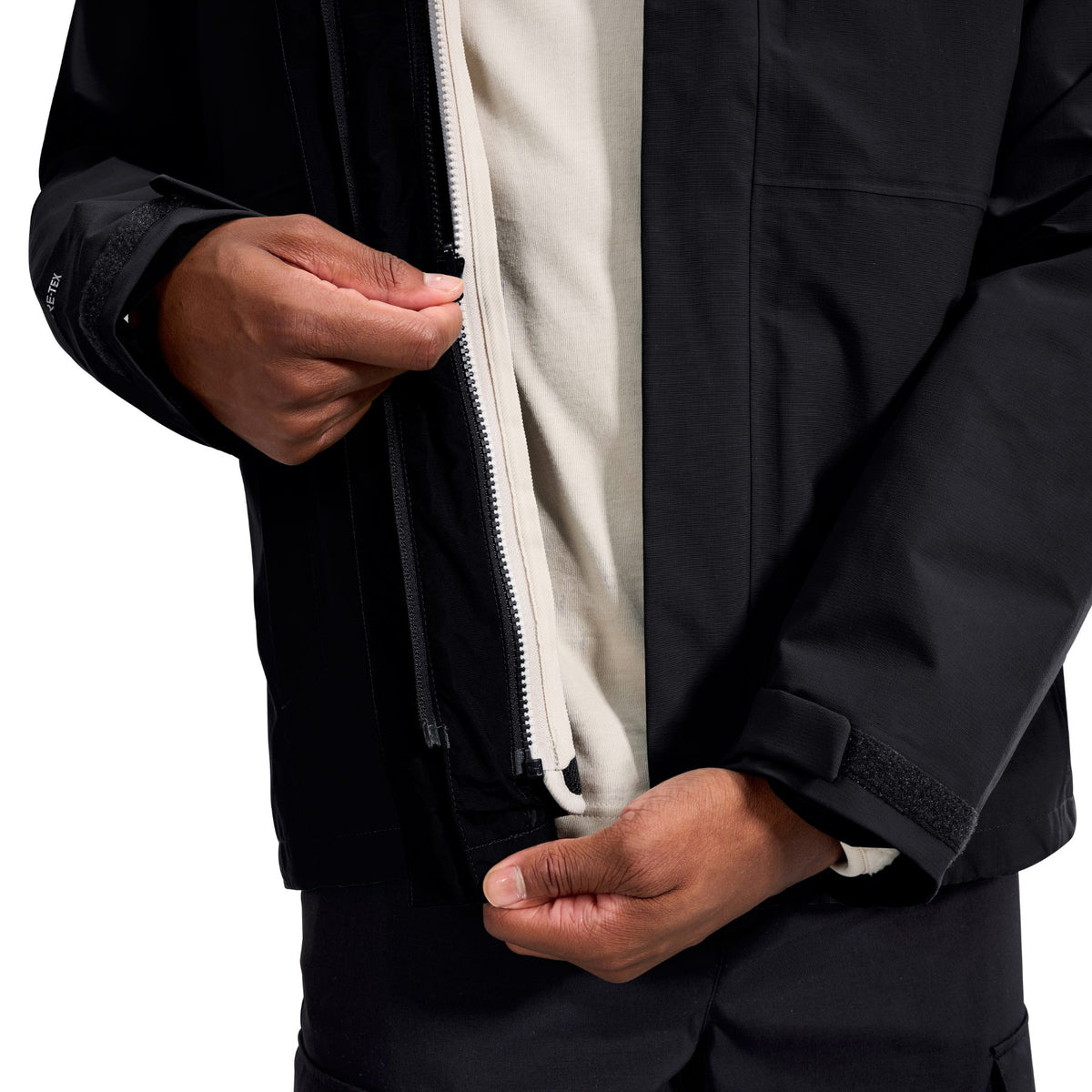 Berghaus Men's Hillwalker 2.0 InterActive GORE-TEX Jacket Black/Black / Small - 53 Degrees North