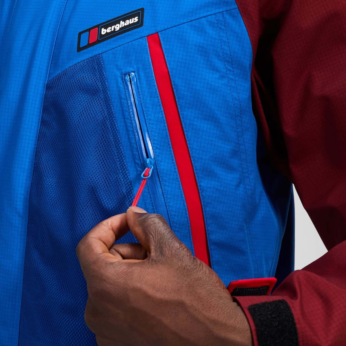 Berghaus Unisex Storm 25 Jacket Black / Small-Black / Medium-Black / Large-Black / X-Large-Black / XX-Large - 53 Degrees North