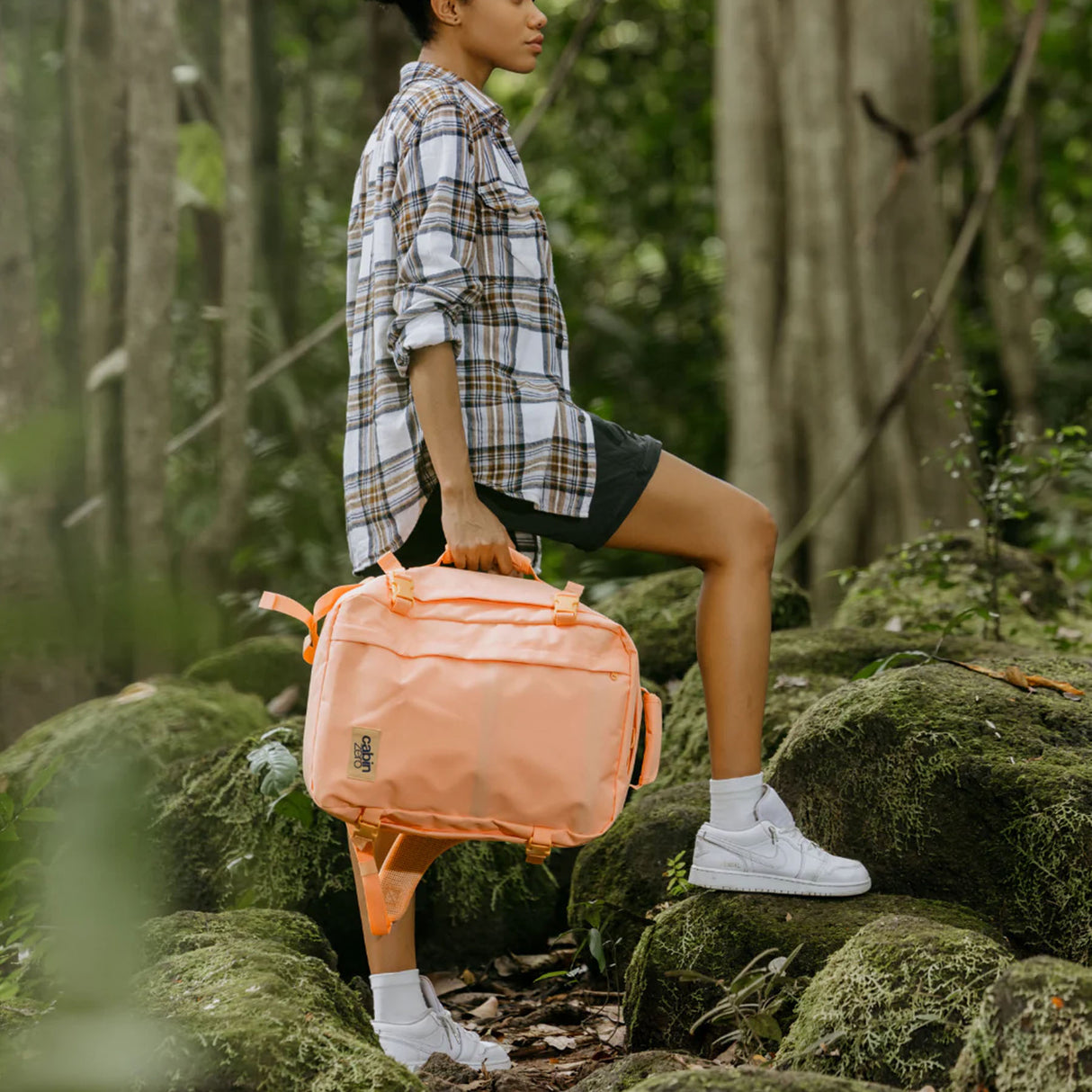 Cabin Zero Classic Cabin Backpack 36L Sunny Day-Meadow Green-Lovestruck Pink-Infinity Blue-Absolute Black - 53 Degrees North