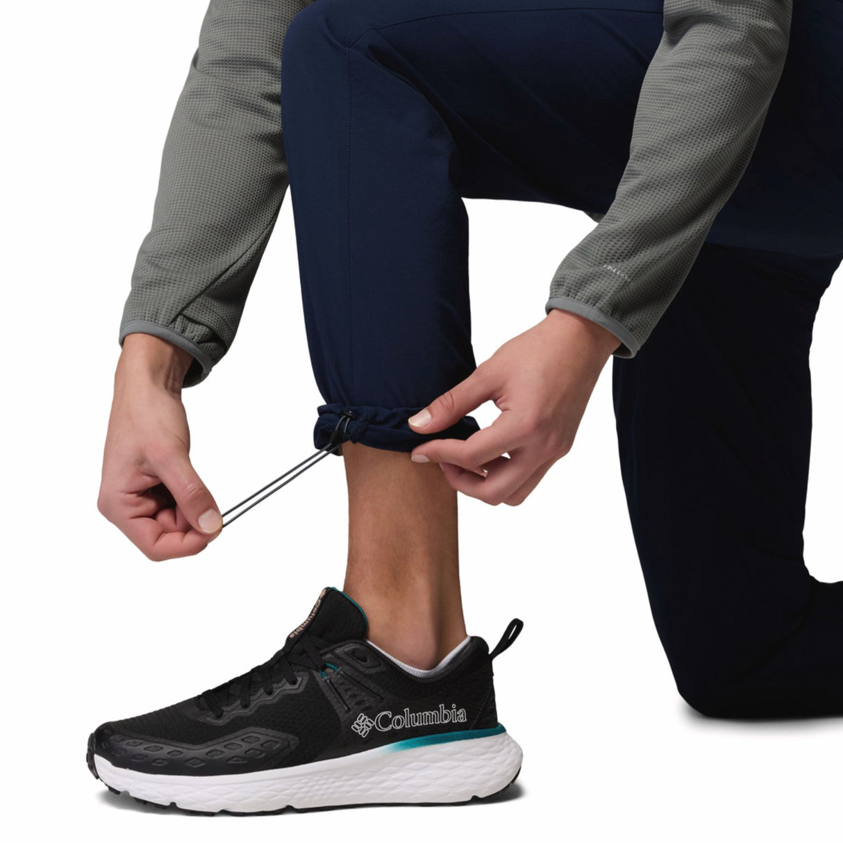 Columbia Men's Essential Hike 365 Trousers Collegiate Navy / Small - 53 Degrees North