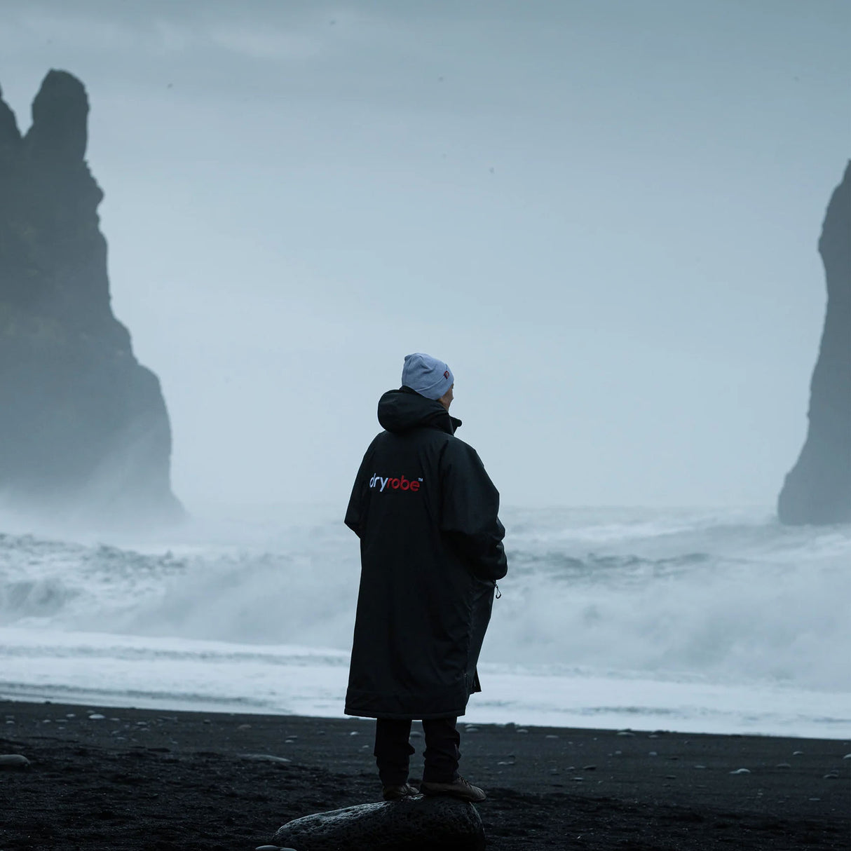 Dryrobe Advance Long Sleeve Changing Robe Black/Grey / X-Small-Black/Grey / Small-Black/Grey / Medium-Black/Grey / Large-Black/Camo Black / Small - 53 Degrees North