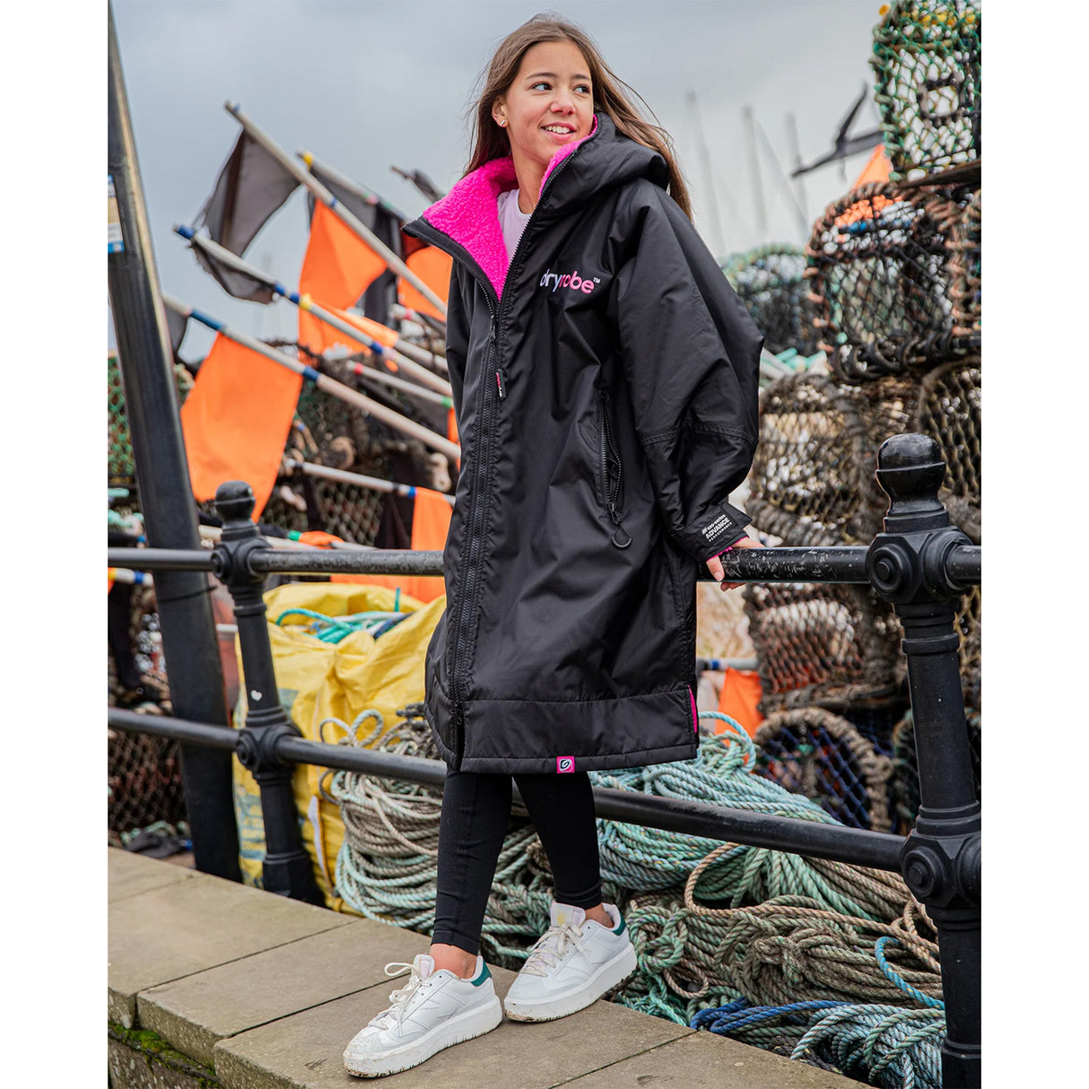 Dryrobe Kids' Advance Long Sleeve Changing Robe Navy/Grey / X-Small-Navy/Grey / Small-Black/Pink / Small - 53 Degrees North