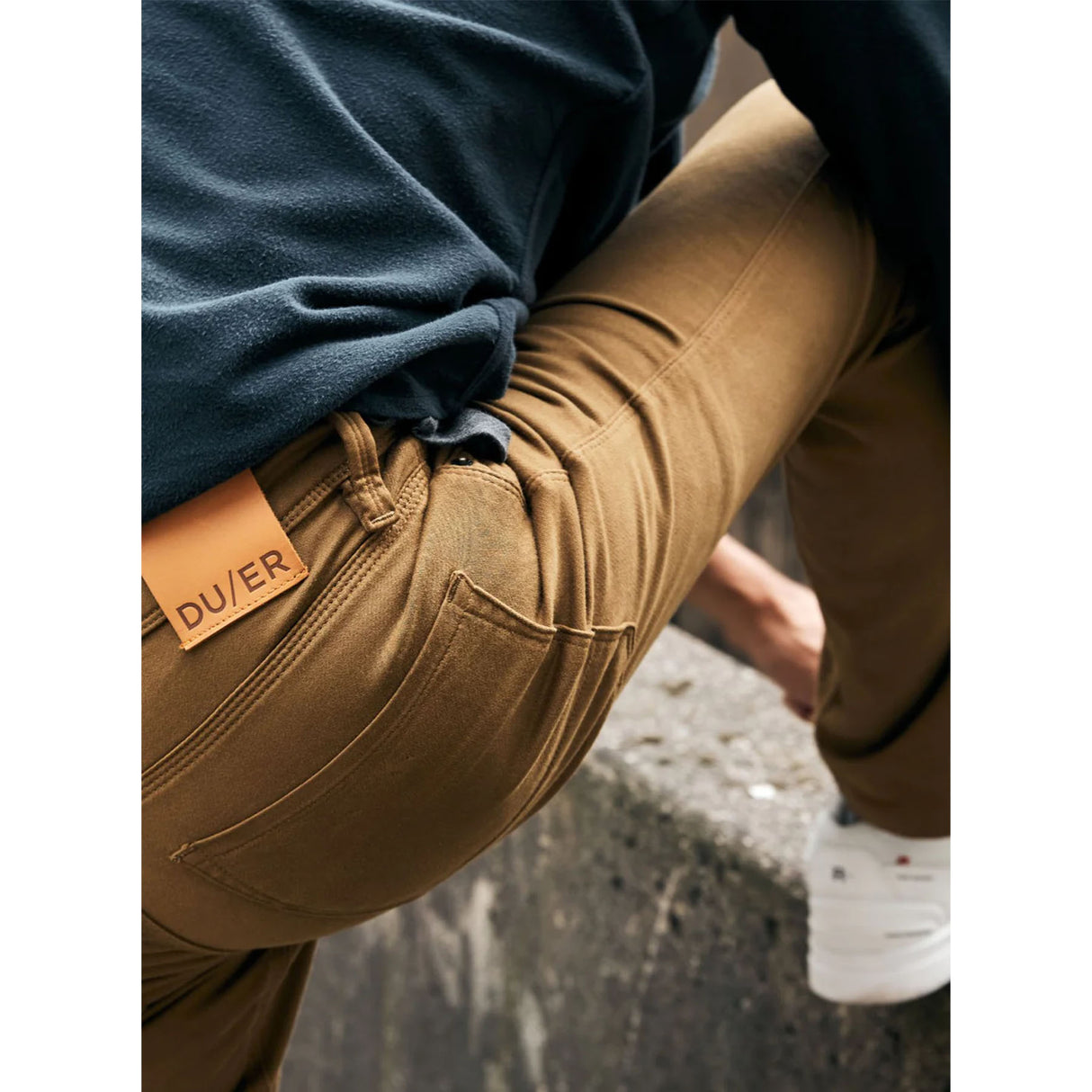 Duer Men's No Sweat Slim Pants Gull / 30 / Short-Gull / 30 / Regular-Gull / 31 / Regular-Gull / 32 / Short-Gull / 32 / Regular - 53 Degrees North