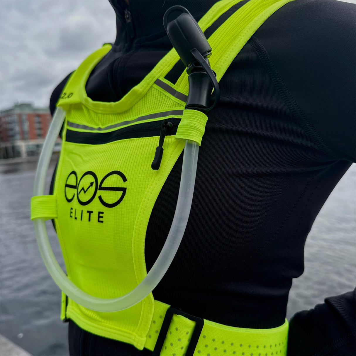EOS Elite IlluminLight Hi-Viz Running Vest Yellow - 53 Degrees North