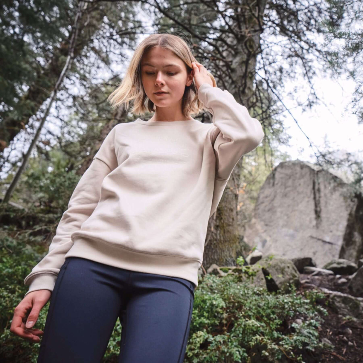 Columbia Women's Meridian Creek Crew Dark Stone/Columbia All Around / X-Small-Dark Stone/Columbia All Around / Small-Dark Stone/Columbia All Around / Medium-Dark Stone/Columbia All Around / Large-Dark Stone/Columbia All Around / X-Large #- 53 Degrees North