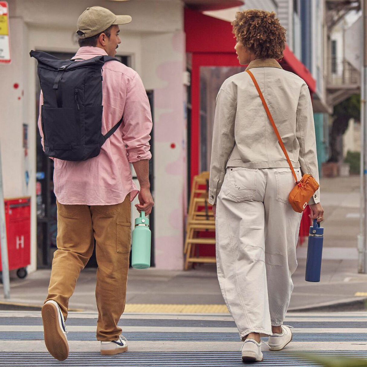 Hydro Flask 32 oz (946 ml) Wide Mouth with Flex Straw Cap Insulated Bottle Mermaid Green-Harbor Blue-Popstar Pink-Beachplum - 53 Degrees North