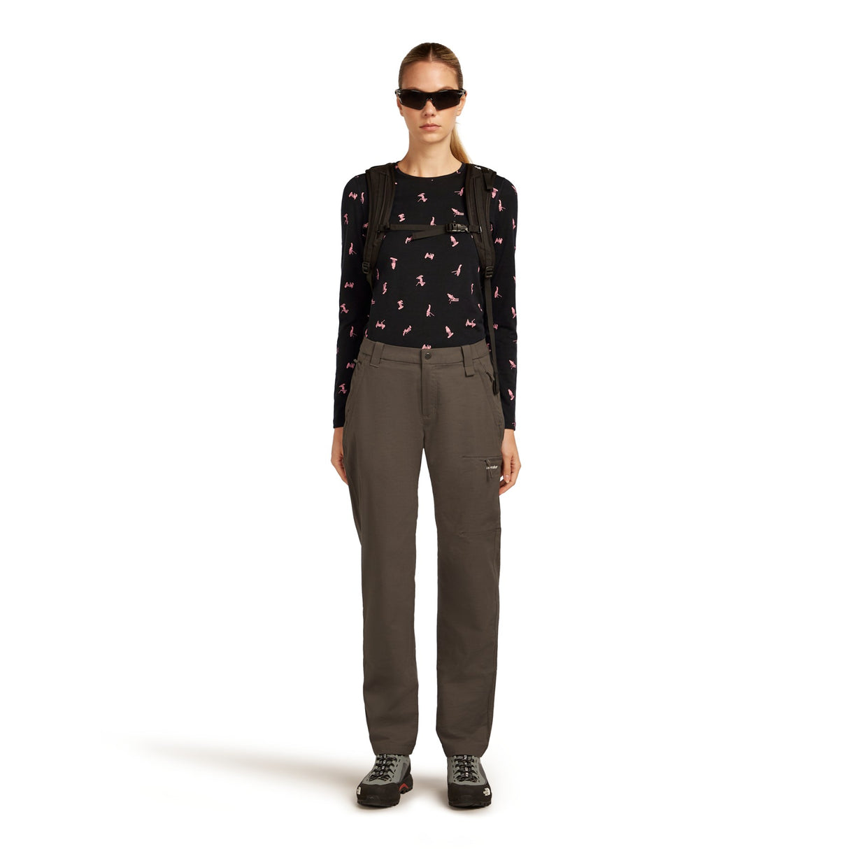 Icebreaker Women's 200 Oasis Long Sleeve Crewe Snow Day Black/Acid Pink/AOP / X-Small-Black/Acid Pink/AOP / Small-Black/Acid Pink/AOP / Medium-Black/Acid Pink/AOP / Large-Black/Acid Pink/AOP / X-Large - 53 Degrees North