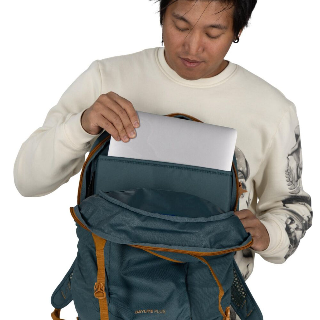 Osprey Daylite Day Backpack Torrent Blue-Black-Concrete Tan-Iris Pink - 53 Degrees North