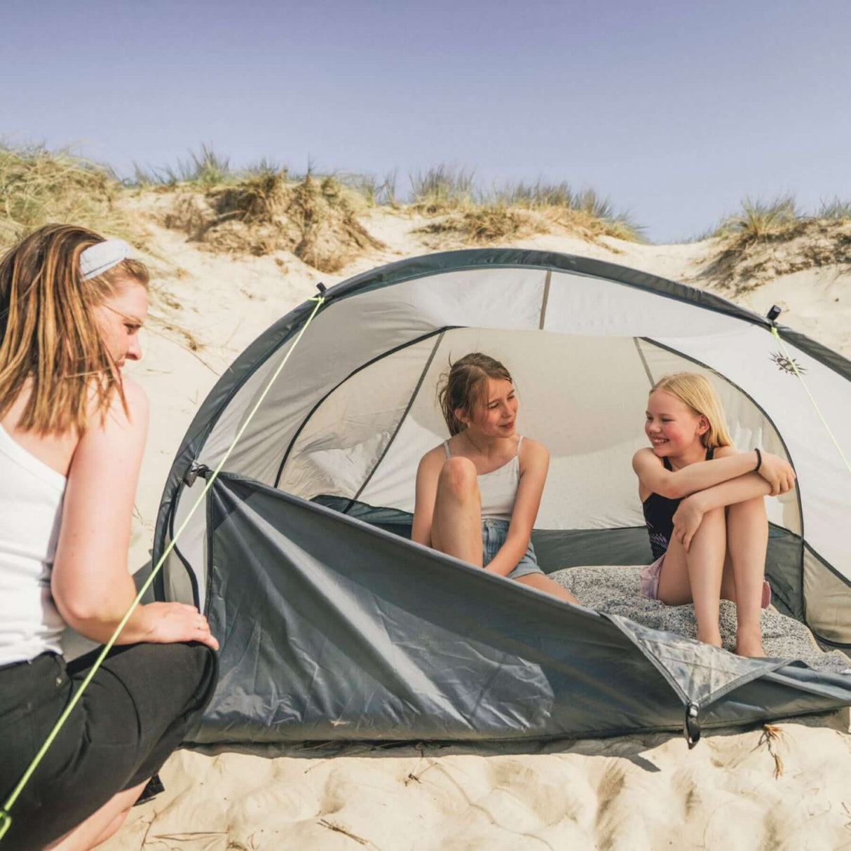 Outwell Eastbourne Beach Shelter Cream White - 53 Degrees North