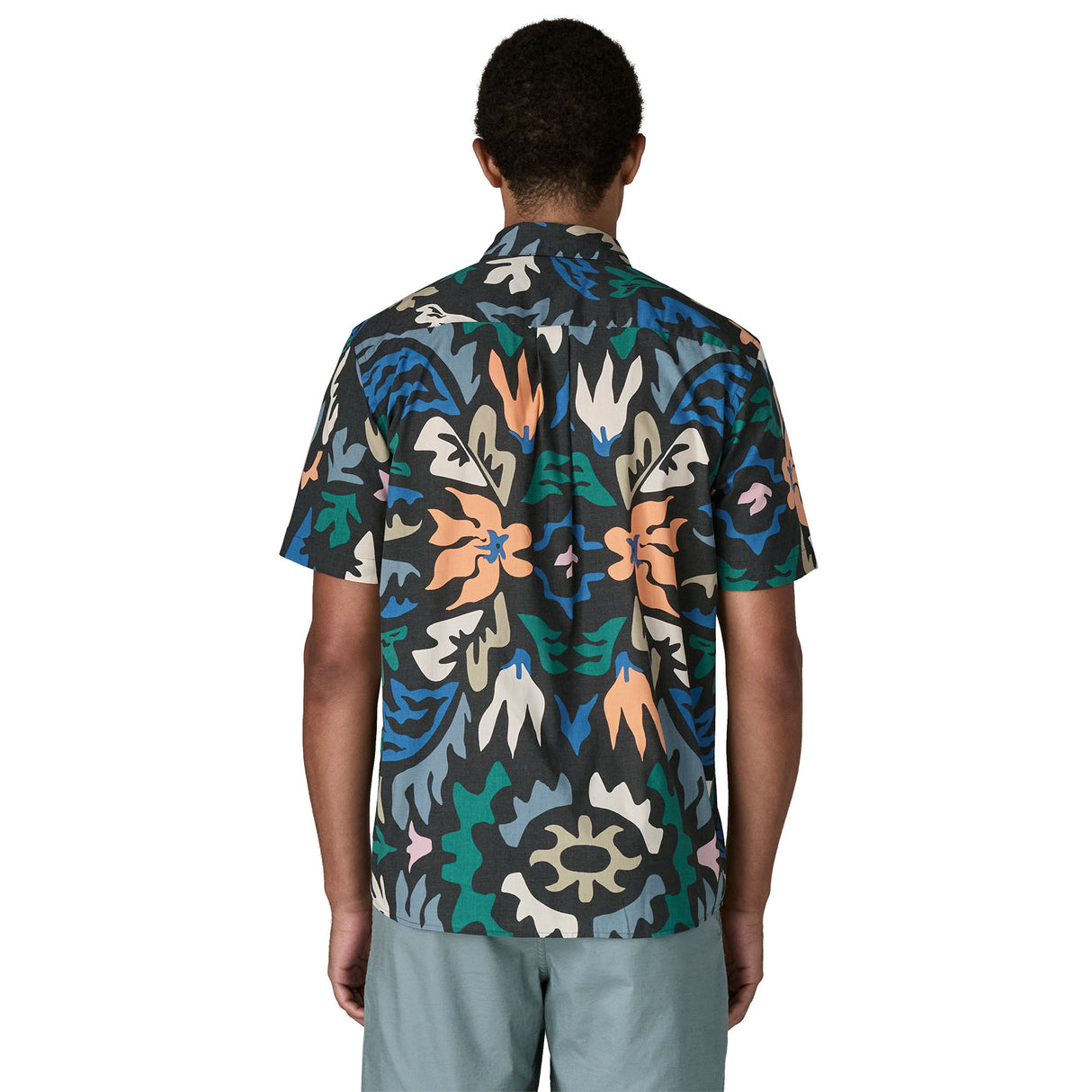 Patagonia Men's Go To Shirt Suns/Blue Sage / Small-Suns/Blue Sage / Medium-Suns/Blue Sage / Large-Suns/Blue Sage / X-Large-Kaleido/Black / Small - 53 Degrees North