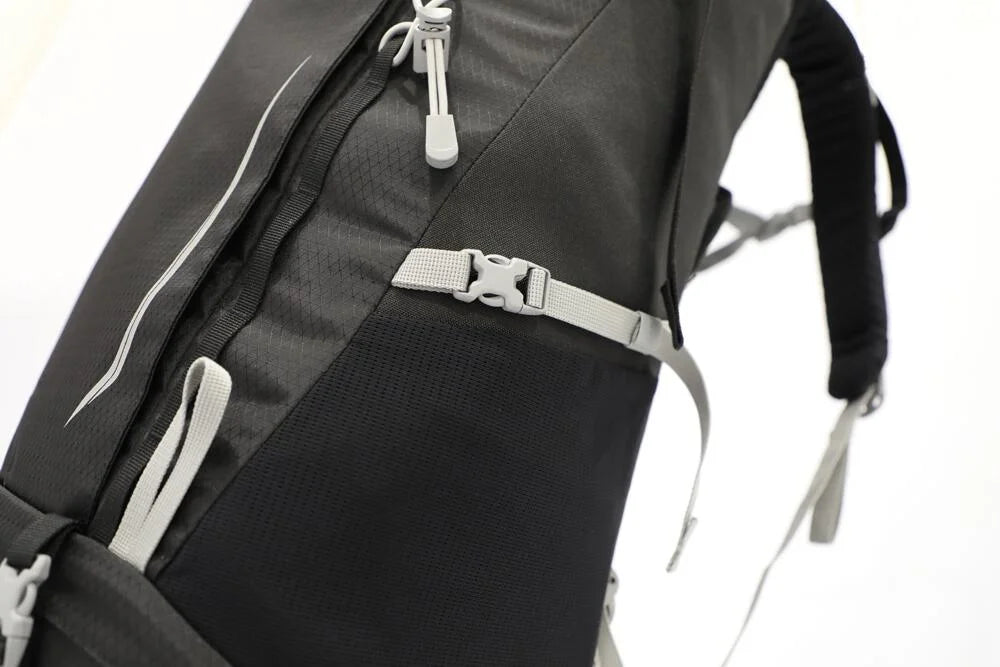 Vango Denali Pro 60:70S Classic Blue-Black - 53 Degrees North