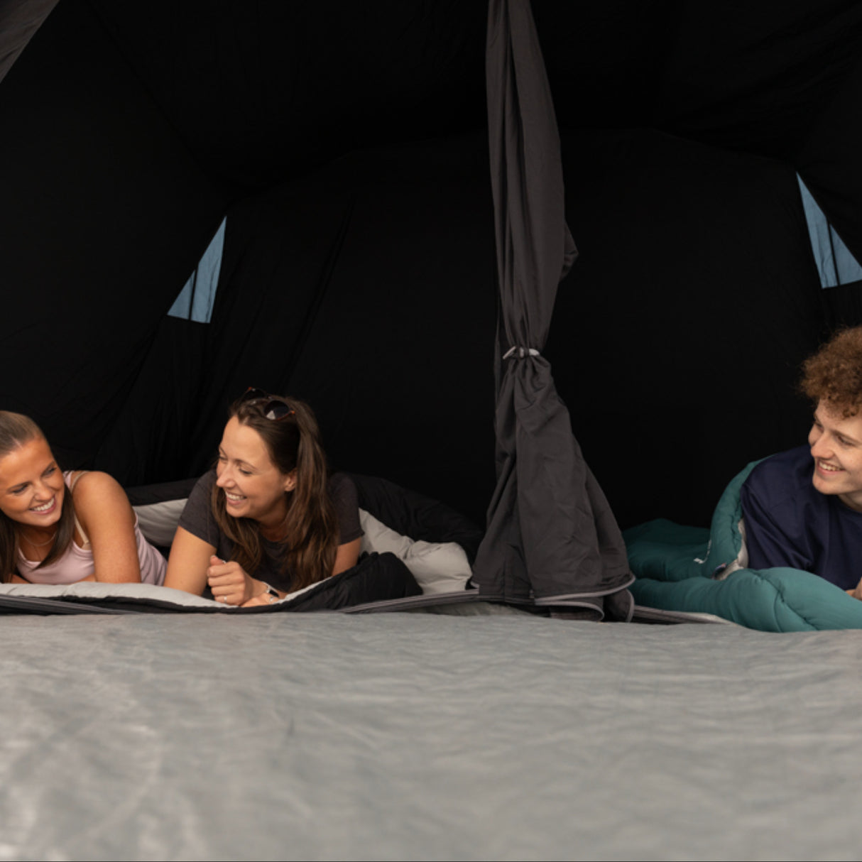 Vango Sierra Air 500 5-Person Tent Deep Blue - 53 Degrees North