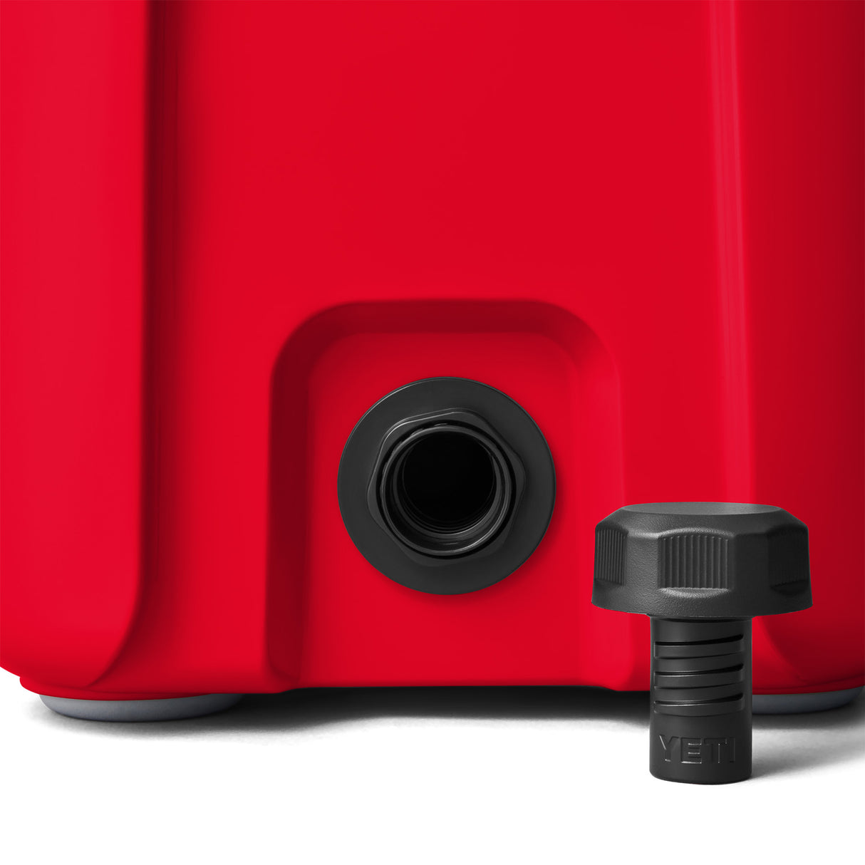 YETI Roadie 15 Hard Cooler Ridgeline-Navy-Rescue Red - 53 Degrees North