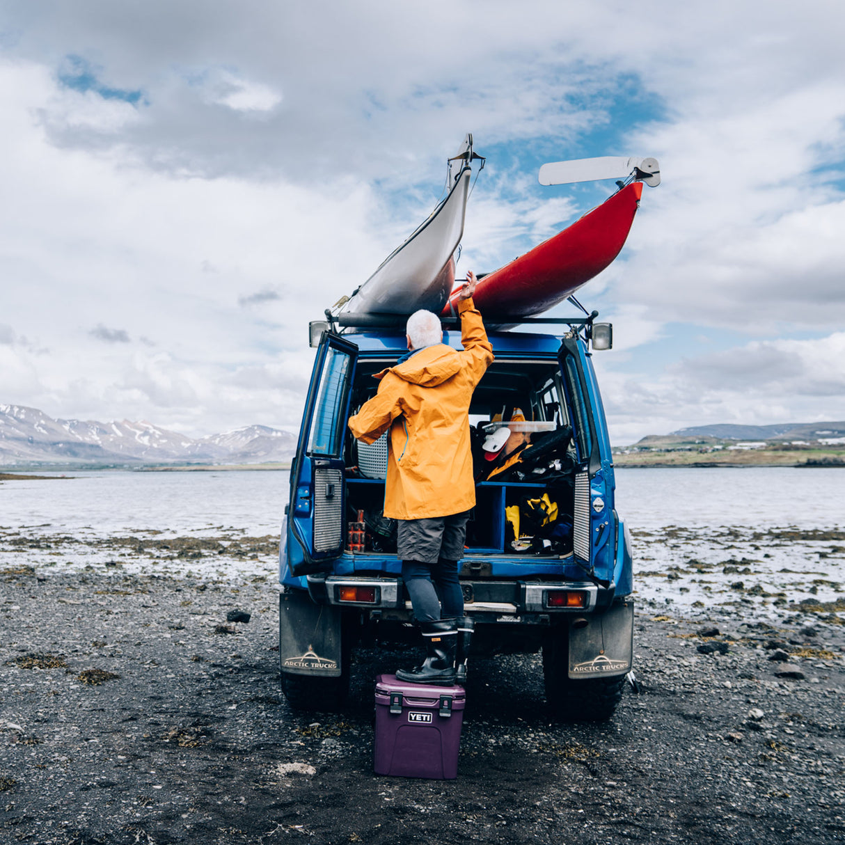 YETI Roadie 24 Cool Box | 53 Degrees North