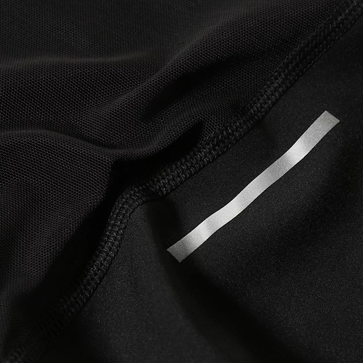 The North Face Women's Movmynt Capri Leggings TNF Black / X-Small-TNF Black / Small-TNF Black / Medium-TNF Black / Large-TNF Black / X-Large - 53 Degrees North