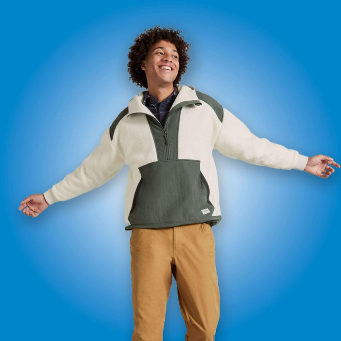 Fleeces, hoodies and T-shirts