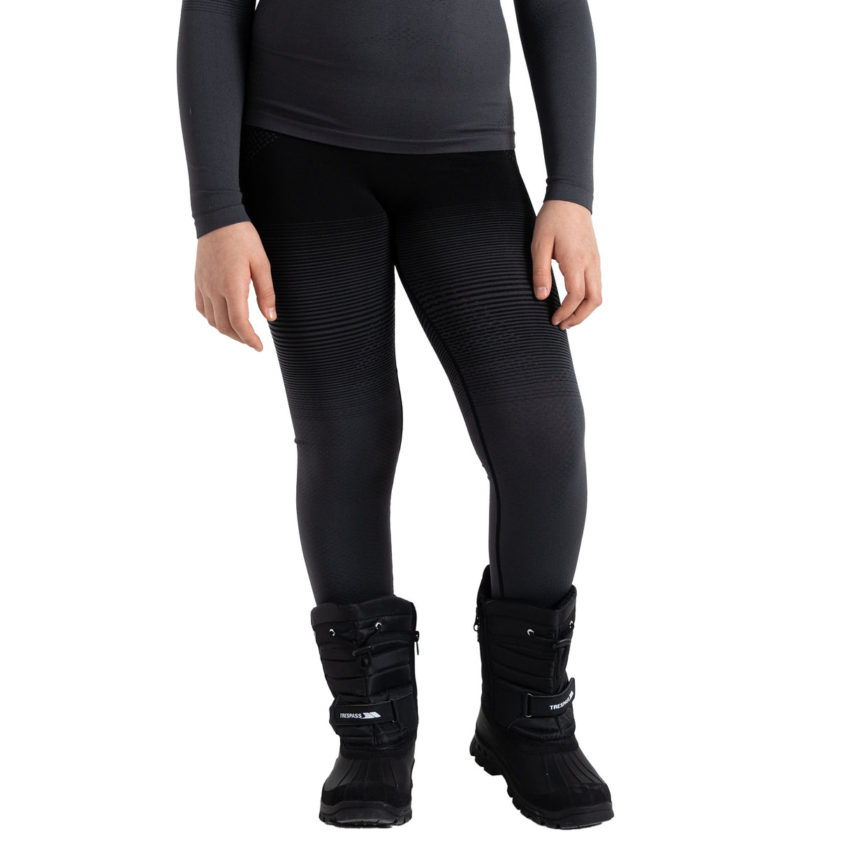 Dare 2b Kids' In The Zone Ski Baselayer Set Black Gradient / Small-Black Gradient / Medium-Black Gradient / Large-Black / Small-Black / Medium #- 53 Degrees North 