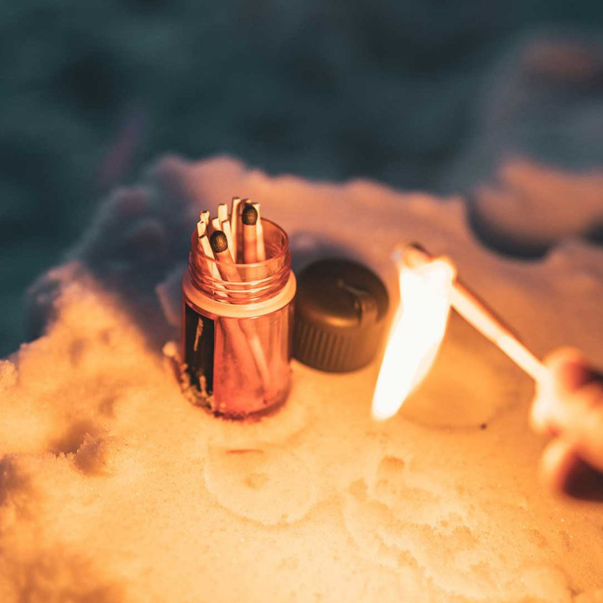 Lifesystems Stormproof Matches 25 Matches #- 53 Degrees North 