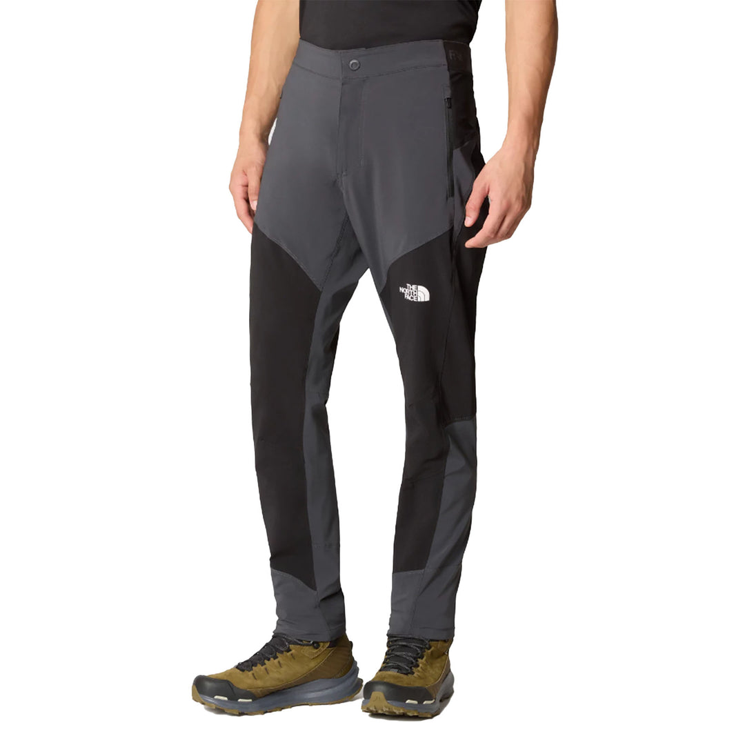 The North Face Men's Felik Slim Tapered Pants #color_asphalt-grey-tnf-black