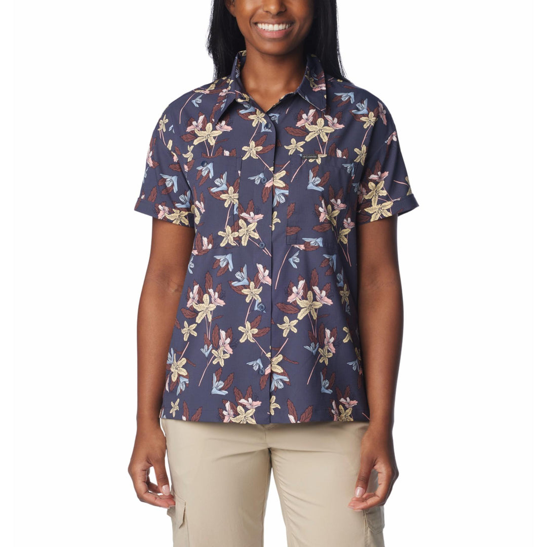Columbia Women's Silver Ridge Utility Short Sleeve Shirt #color_octurnal-tiger-lilies