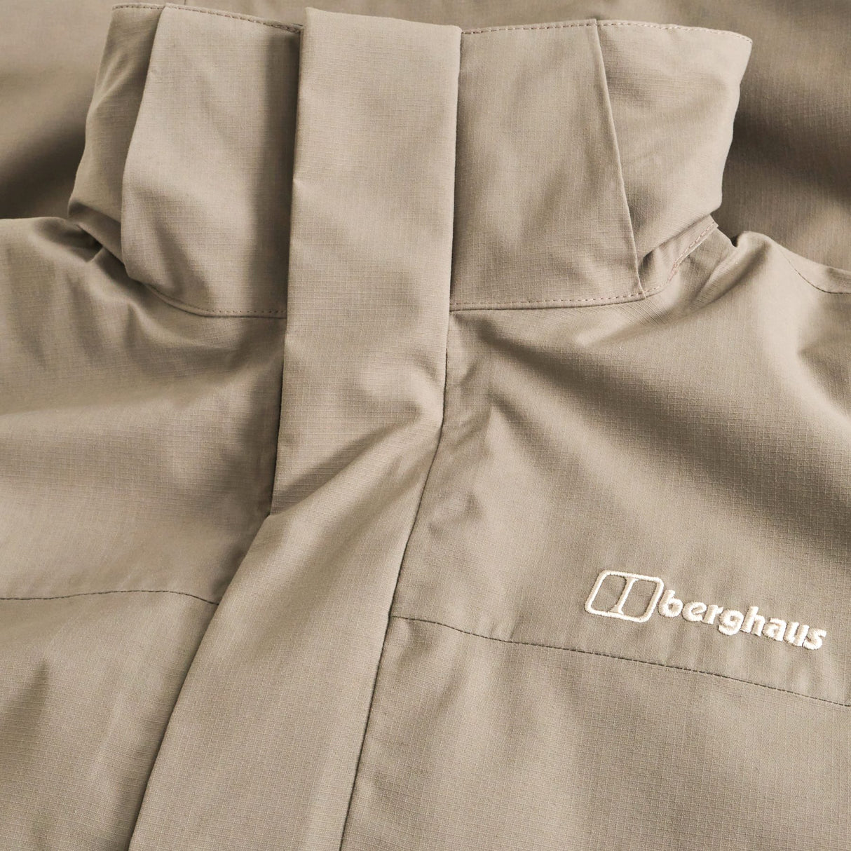 Berghaus Women's Hillwalker 2.0 InterAactive GORE-TEX Jacket Corundum / X-Small-Corundum / Small-Corundum / Medium-Corundum / Large-Corundum / X-Large #- 53 Degrees North 