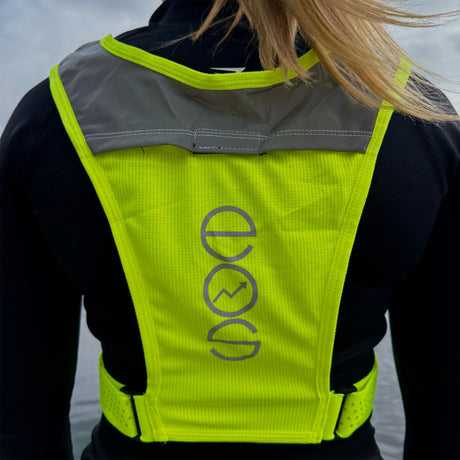 EOS Elite IlluminLight Hi-Viz Running Vest Yellow #- 53 Degrees North 