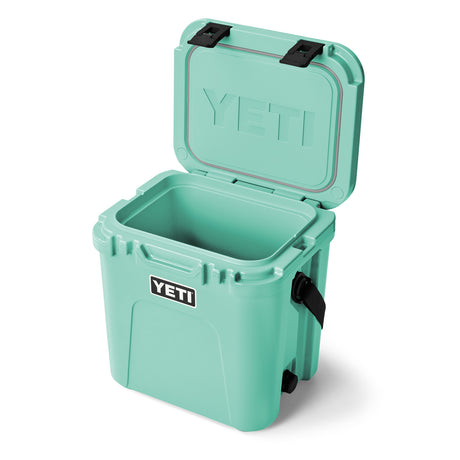 Roadie 24 Cool Box