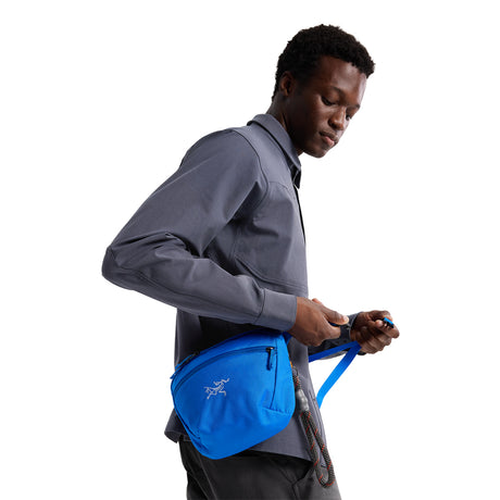 Arc'teryx Mantis 2 Waist Pack 24K Black-Fluidity - 53 Degrees North 