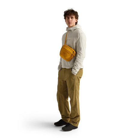 Arc'teryx Mantis 2 Waist Pack 24K Black - 53 Degrees North