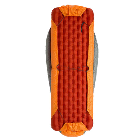 Big Agnes Torchlight EXP 20° Regular Sleeping Bag Tangelo/Chinois Green - 53 Degrees North