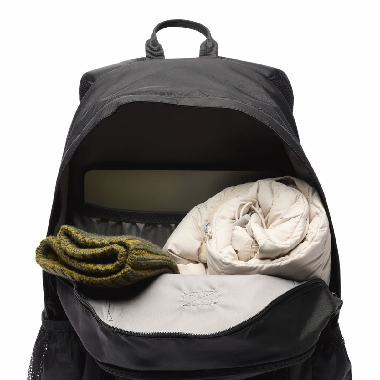 Columbia Castle Crest 25L Backpack Black - 53 Degrees North