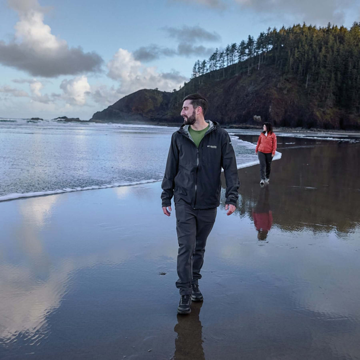 Columbia Men's Ampli-Dry II Waterproof Hiking Shell Jacket Everblue / Small-Everblue / Medium-Everblue / Large-Everblue / X-Large-Everblue / XX-Large - 53 Degrees North 