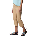 Columbia Women's Leslie Falls Capri Trousers Canoe / X-Small-Canoe / Small-Canoe / Medium-Canoe / Large-Canoe / X-Large - 53 Degrees North 