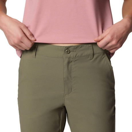 Columbia Women's Leslie Falls Capri Trousers Canoe / X-Small-Canoe / Small-Canoe / Medium-Canoe / Large-Canoe / X-Large - 53 Degrees North 