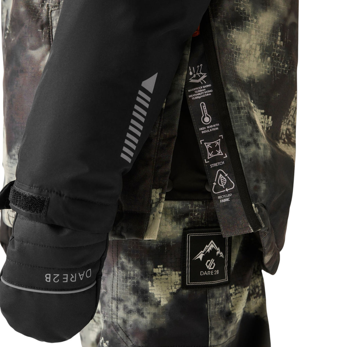 Dare 2b Kids' Freehand Jacket Black/Distressed Print / Age 5-6-Black/Distressed Print / Age 7-8-Black/Distressed Print / Age 9-10-Black/Distressed Print / Age 11-12-Black/Distressed Print / Age 13 - 53 Degrees North 