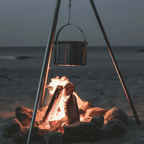 Easy Camp Campfire Pot 4L Silver - 53 Degrees North 