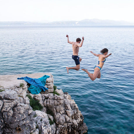 Lifeventure MicroFibre Trek Towel Blue / Large-Blue / Extra Large-Blue / Giant - 53 Degrees North 