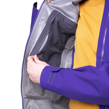 Mountain Equipment Women's Makalu GORE-TEX Jacket Clematis / Small-Clematis / Medium-Clematis / Large-Clematis / X-Large-Clematis / XX-Large #- 53 Degrees North 