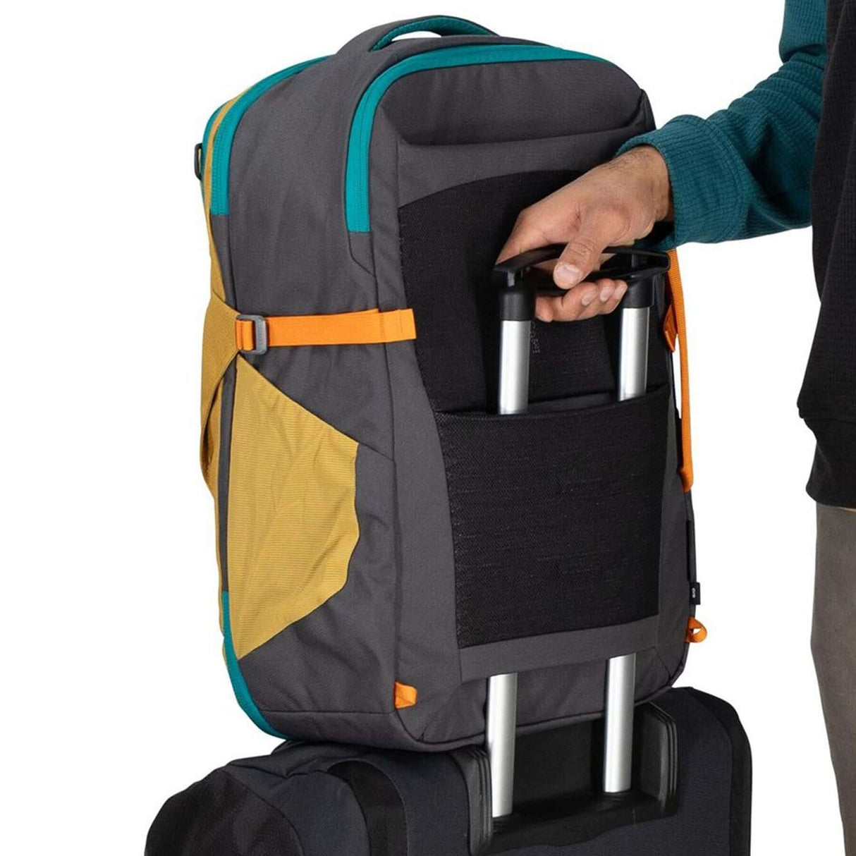 Osprey Daylite Carry-On Travel Pack 35 Black - 53 Degrees North 