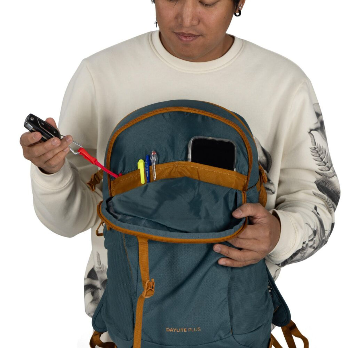 Osprey Daylite Day Backpack Torrent Blue-Black-Concrete Tan-Iris Pink - 53 Degrees North 
