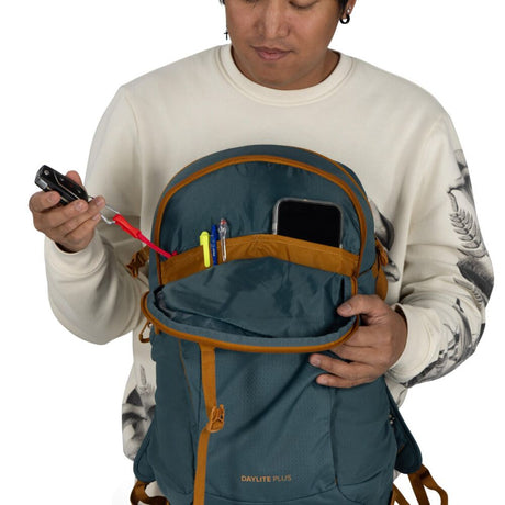 Osprey Daylite Day Backpack Torrent Blue-Black-Concrete Tan-Iris Pink - 53 Degrees North 