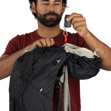 Osprey Stratos 36 Hiking Backpack Raven Black - 53 Degrees North 