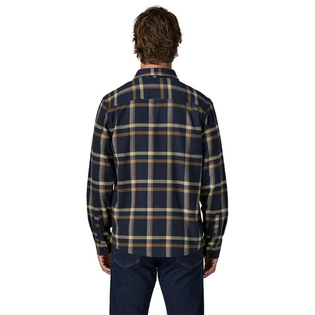 Patagonia Men's Fjord Flannel Shirt Crossing/New Navy / Small - 53 Degrees North