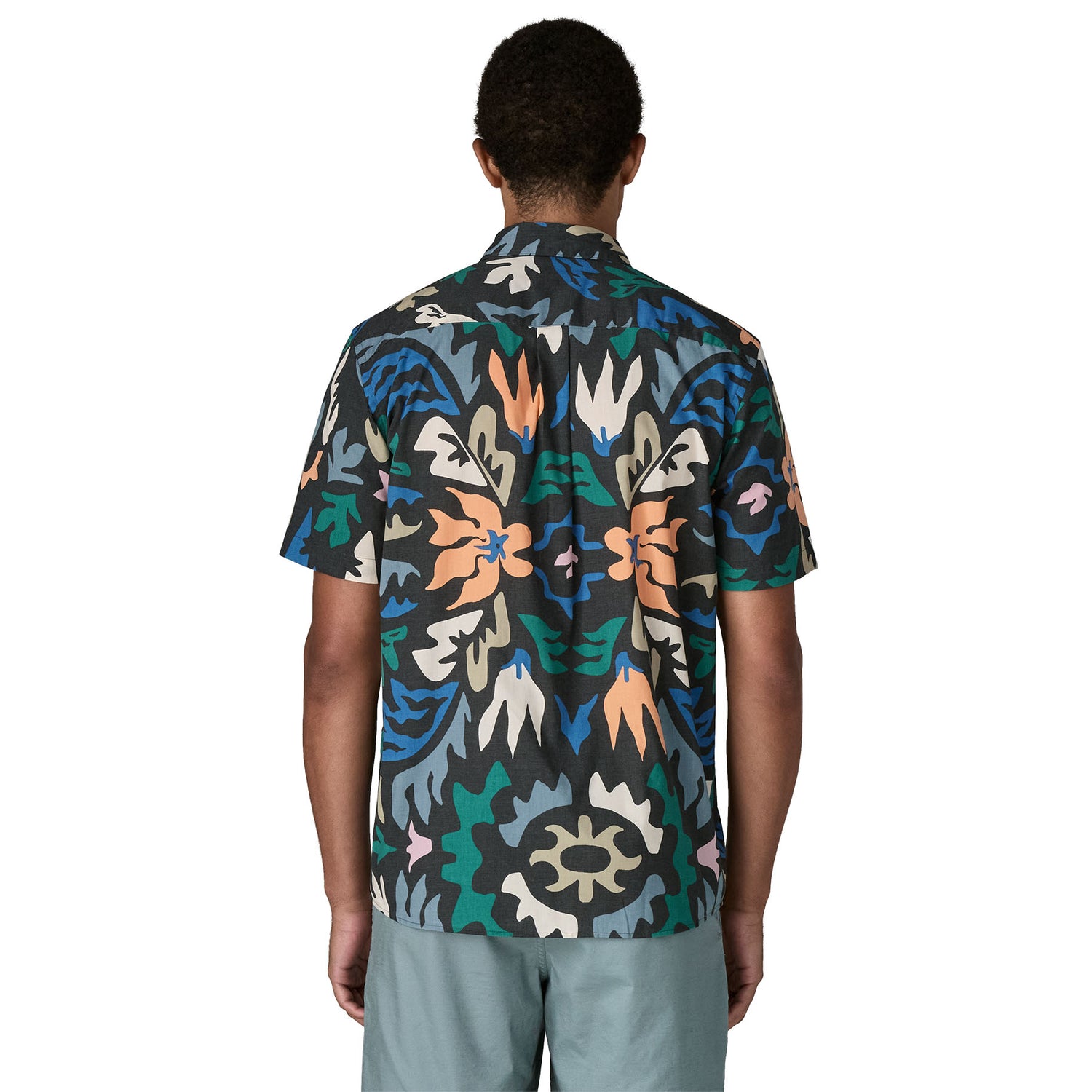 Patagonia Men's Go To Shirt Suns/Blue Sage / Small-Suns/Blue Sage / Medium-Suns/Blue Sage / Large-Suns/Blue Sage / X-Large-Kaleido/Black / Small - 53 Degrees North 