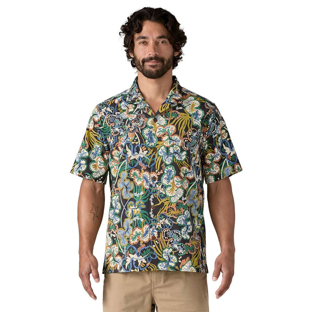 Patagonia Men's Tropical Island Camp Shirt Undersea/Ink Black / Small - 53 Degrees North