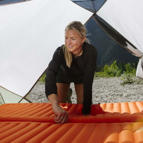 Therm-A-Rest NeoLoft Regular Wide Sleeping Pad Ember - 53 Degrees North 