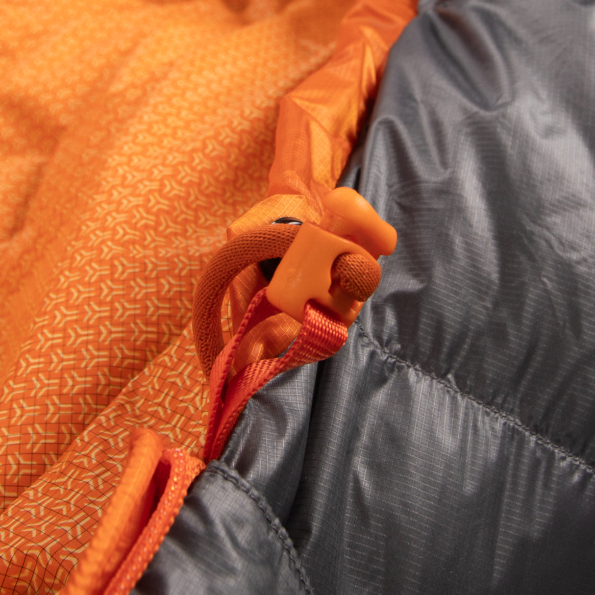 Vango F10 Ultra 150 Sleeping Bag Smoke - 53 Degrees North 